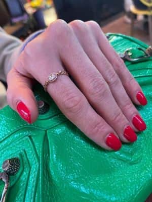 טבעת אובל משובצת, טבעת שרשרת