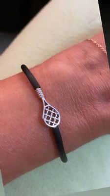 מחבט טניס משובץ יהלומים