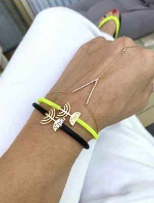 צמיד בית"ר לגבר זהב חלק וכיתוב באמייל שחור