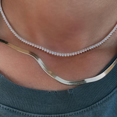 שרשרת טניס יהלומים עם אבני מוסונייט, צ'וקר , שיבוץ 3 שיניים