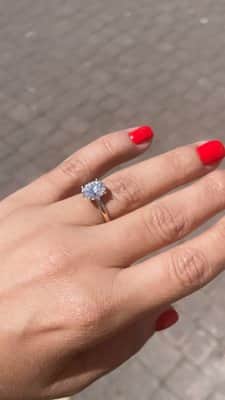 טבעת אבן מוסונייט , טבעת אירוסין