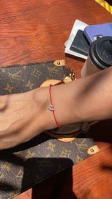 צמיד לב זרקונים עם חוט