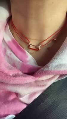 שרשרת חוליה אטב אמייל משובצת יהלומים וחוט