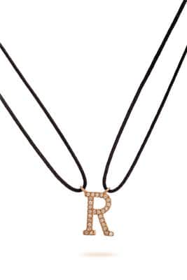 שרשרת אות משובצת יהלומים