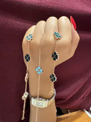 צמיד לבבות תלתן אמייל