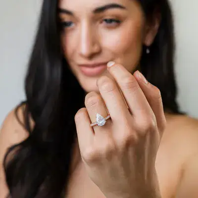 טבעת אירוסין, יהלום מעבדה בחיתוך טיפה