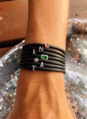 אותיות משובצות יהלומים