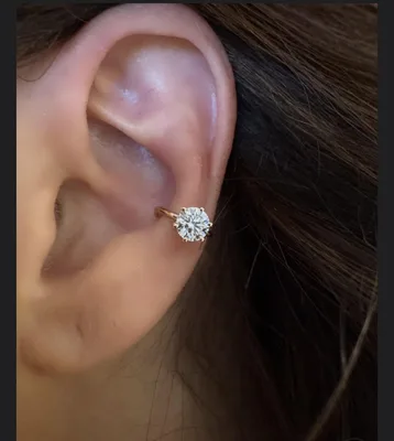 עגיל הליקס חובק עם יהלום