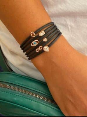 טיפה משובצת יהלומים מסביב