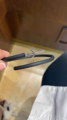 עוגן משובץ יהלומים שחורים לגבר