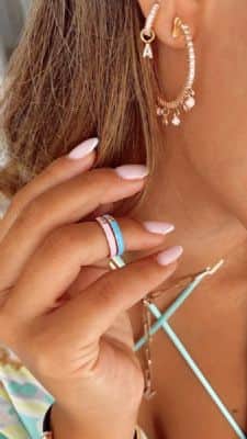 טבעת אמייל ורוד עם יהלום